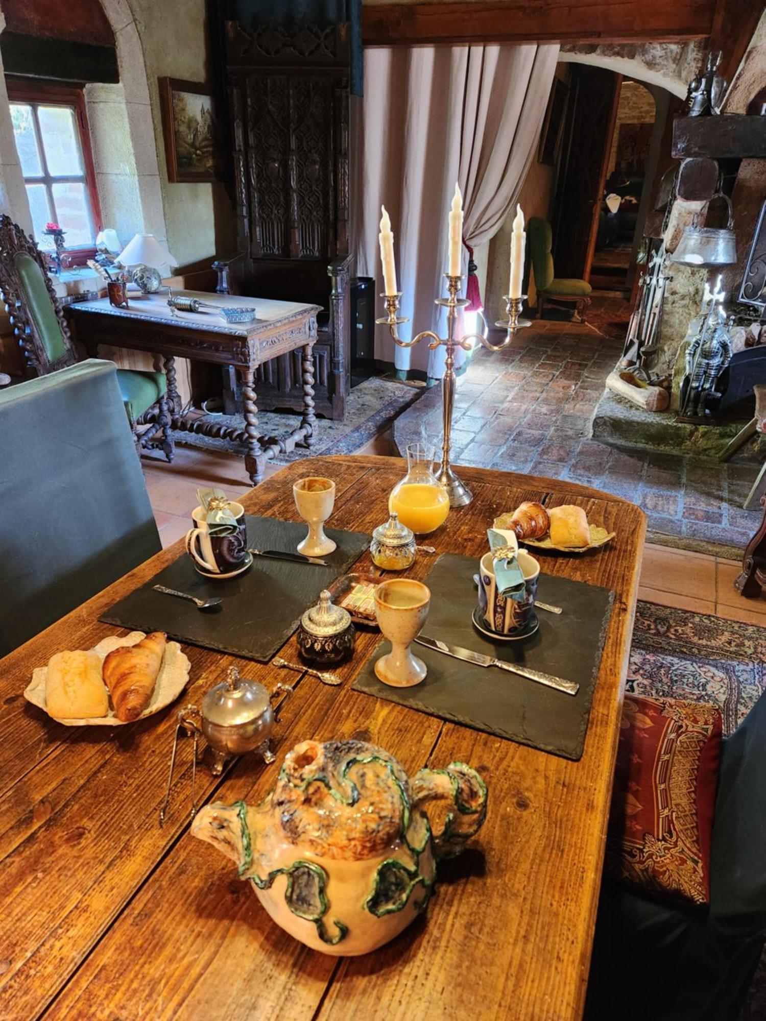 La Chaumiere Magique Des Elfes Et Ses Enigmes Acomodação com café da manhã Servas  Exterior foto